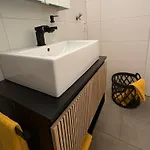 Urban Retreat Center Lägenhet