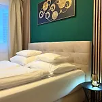 Lägenhet Urban Retreat Center *