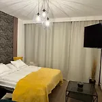 Lägenhet Urban Retreat Center