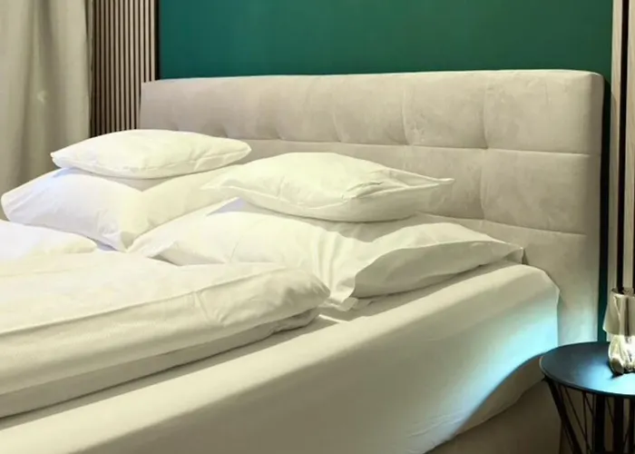 Urban Retreat Center شقة *