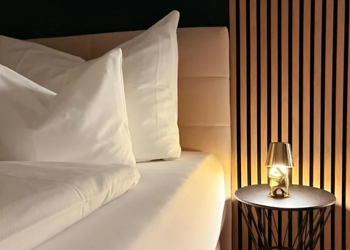 Urban Retreat Center Apartment