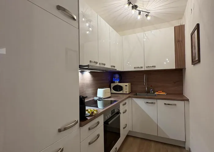 Urban Retreat Center Apartment *